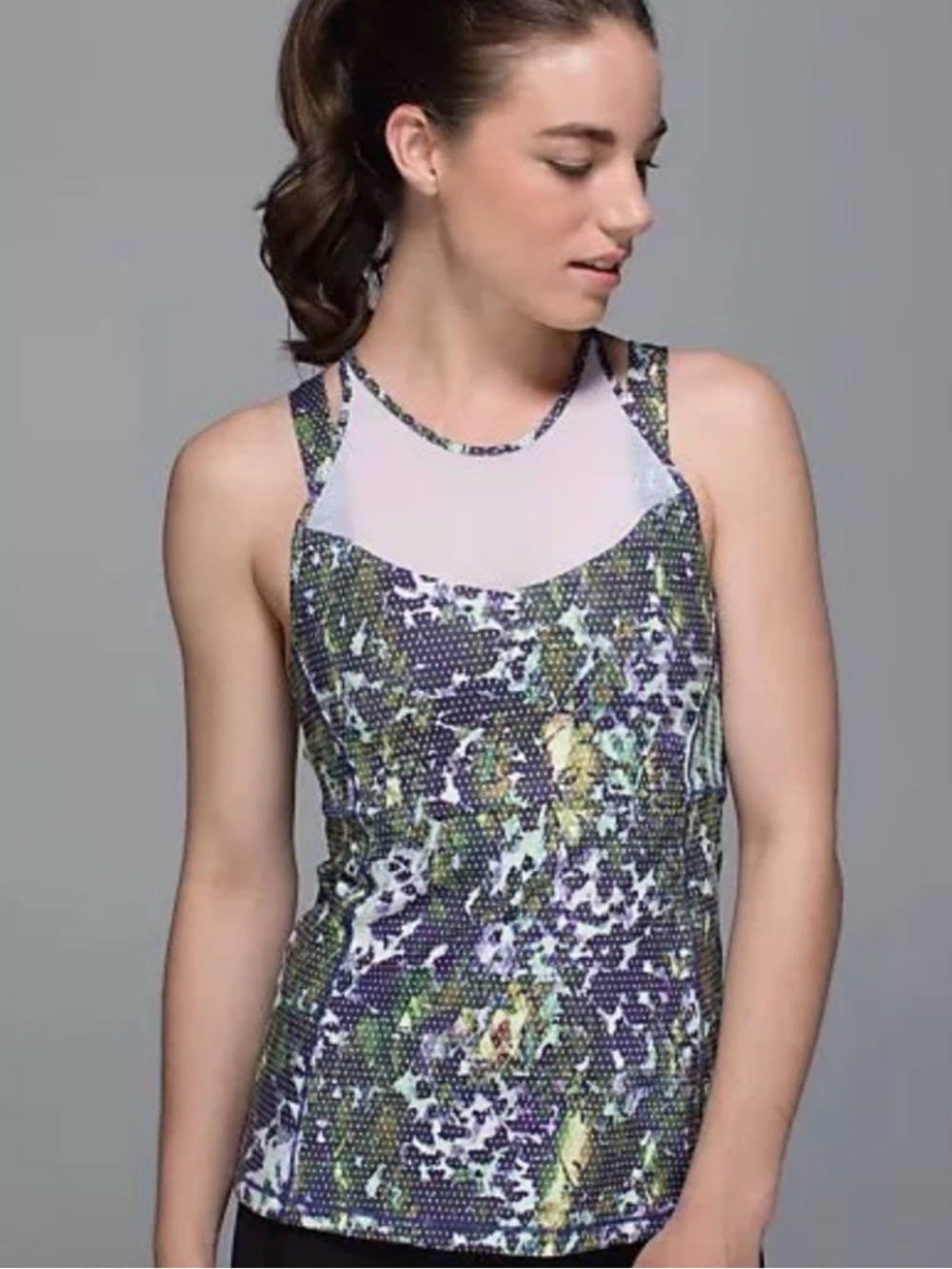 Lululemon running in the city tank